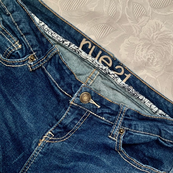 Jeans - Picture 4 of 5